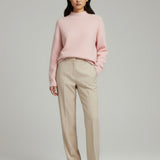 Moteriškas megztinis su alpakos jauniklių vilna