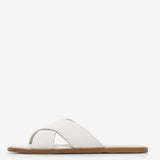 Moteriškos odinės įspiriamos basutės