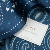 Moteriška šilkinė skarelė