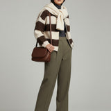 Moteriškas megztinis su vilna