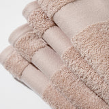 Medvilnės rankšluosčių rinkinys krepšelyje – (4 VNT, 30 x 50 cm)